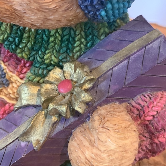 Teddy Bear Figurine with Gift Coin Bank Multicolor Resin - Picture 3 of 10